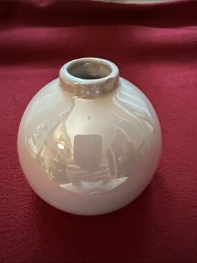 Pearlescent White Round Bud Vase